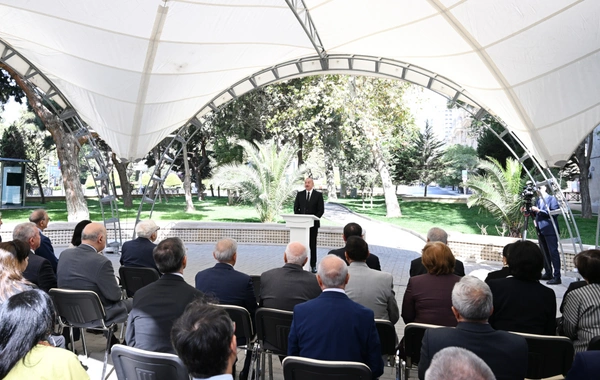 Prezident İlham Əliyev Bakıda Aşıq Ələsgərin abidəsinin açılışında iştirak edib