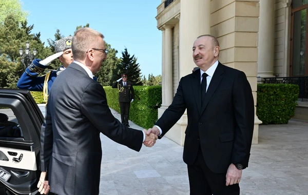 Latviya Prezidentinin rəsmi qarşılanma mərasimi olub