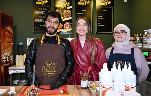 Alyona Əliyeva Novruz yarmarkasını ziyarət edib