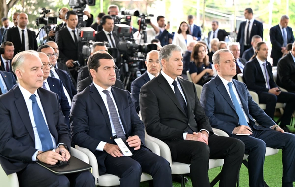 Azərbaycan və Slovakiya prezidentləri mətbuata bəyanatlarla çıxış ediblər