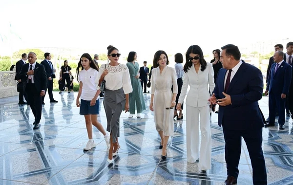 Mehriban Əliyeva Daşkənddə İslam Sivilizasiyası Mərkəzi ilə tanış olub - FOTO