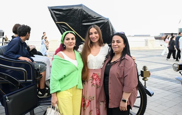 Leyla və Arzu Əliyevalar Dənizkənarı Milli Parkda açılış və təqdimat mərasimlərində iştirak ediblər
