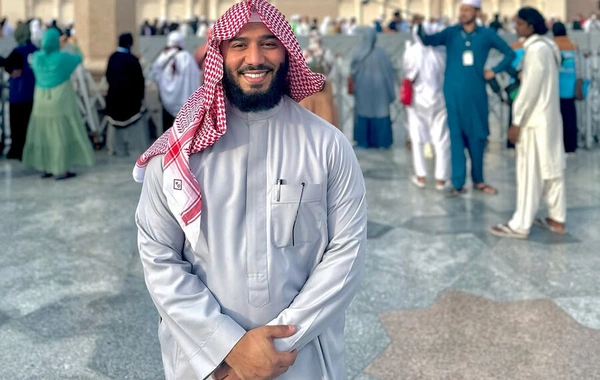 Blogger collected 500,000 euros for "Palestinians in need" and spent it on cars and Rolex watches