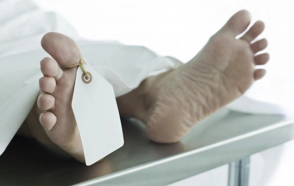 В туалете бакинского кафе обнаружено тело мужчины