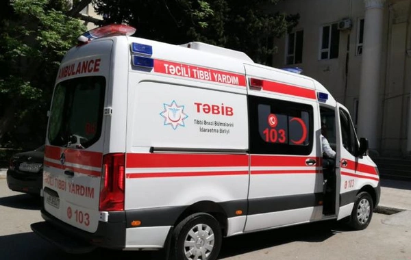Qəzada valideynlərini itirmiş şəxs: Xəstəxana qəbul etmədi, atam ambulansda qaldı