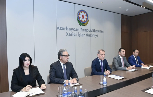 Ceyhun Bayramov ABŞ rəsmisi ilə Azərbaycan-Ermənistan normallaşma prosesini müzakirə edib