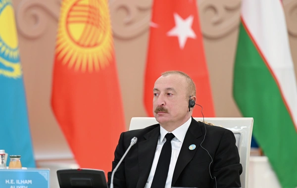 İlham Əliyev Türküstanda TDT-nin qeyri-rəsmi Zirvə görüşündə iştirak edib