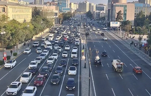 Bakıda 12 istiqamətdə tıxac var