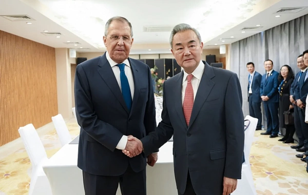 Lavrov və Van İ AQEM çərçivəsində əməkdaşlığı müzakirə ediblər