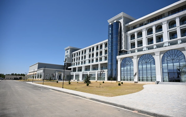 На берегу озера Иссык-Куль состоялось открытие отеля Baku Resort & Spa