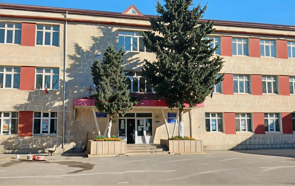 Məktəblinin şah damarını kəsib öldürdülər - Bakıda baş verən cinayətin DETALLARI