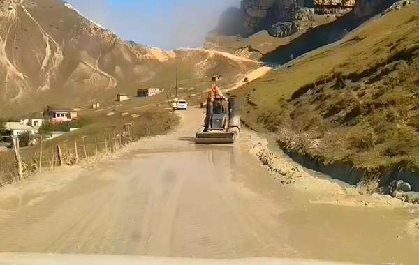 AAYDA: Laza kəndinin yolu lil və palçıqdan təmizlənib