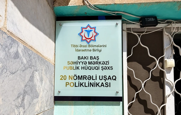 Uşaq Poliklinikasında qeydiyyat problemi: Vətəndaşlar yarım saat gözləyirlər - Şikayət