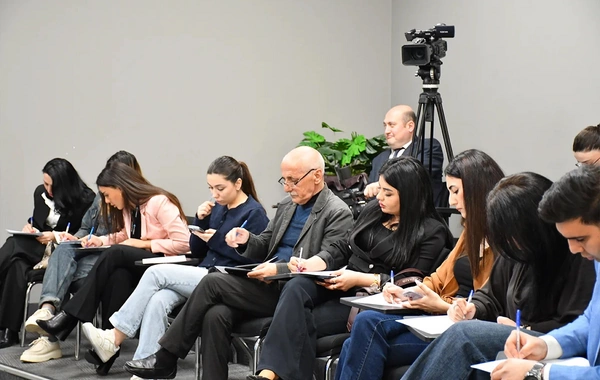 Media nümayəndələrinə əməyin mühafizəsinə dair təlim keçirilib