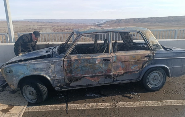 Tovuzda avtomobil yanıb, sürücü yanıq xəsarətləri alıb