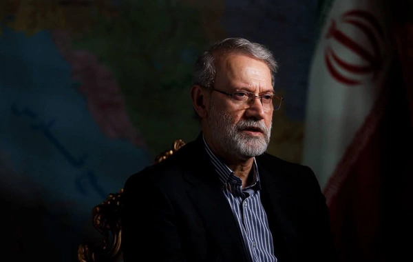 İsrail KİV: Əli Laricani hava zərbəsi zamanı həlak olub