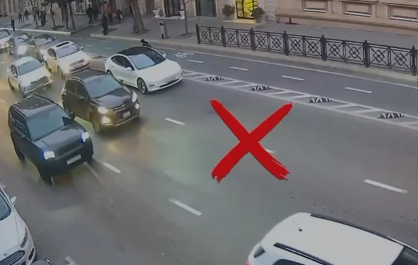 Bakıda tıxaca səbəb olan sürücülərin GÖRÜNTÜLƏRİ