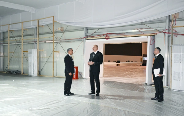 İlham Əliyev Olimpiya Stadionunun ərazisində COP29-a hazırlıqla bağlı görülən işlərlə tanış olub
