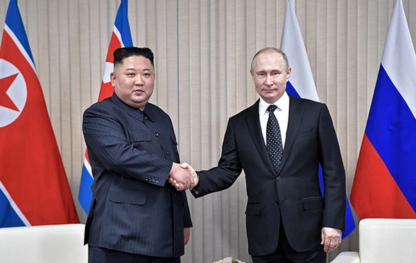 Kim Jong Un and Putin held a telephone conversation