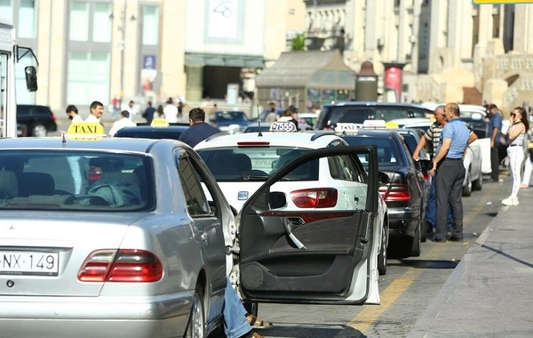 Bakıda belə taksi sürücüləri də var - DİQQƏTLİ OLUN!