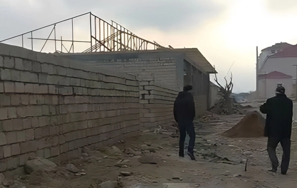 27 min manata aldığı torpaq sahəsi Kənd Təsərrüfatı Nazirliyi tərəfindən hasarlanıb