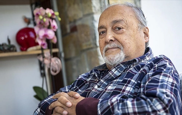 The Turkish singer and actor died on his birthday