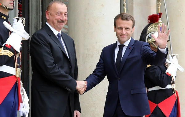 Emmanuel Makron Prezident İlham Əliyevə zəng edib