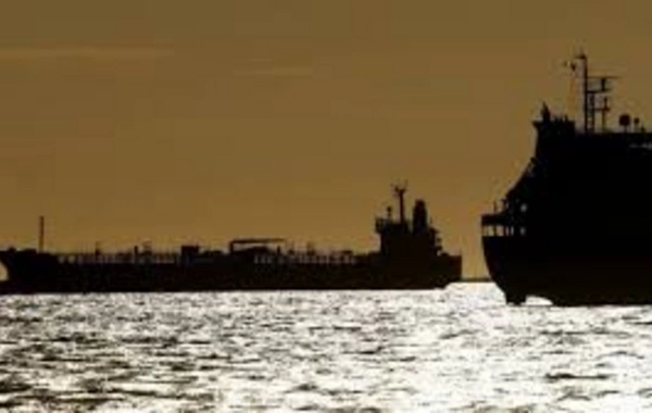 США временно разрешили продажу иранской нефти на танкерах