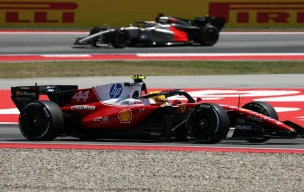 Hemilton Ferrari ilə ilk qələbəsini qazandı – Barselonada Qran-pri başa çatdı
