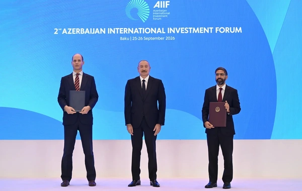 II Azərbaycan Beynəlxalq İnvestisiya Forumunda sənədlər mübadilə edilib