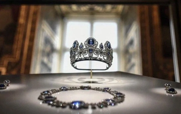 Luvr muzeyindəki oğurluğa görə daha 5 nəfər saxlanıldı - Qızıllar isə ortada yoxdur