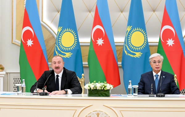 Президенты Азербайджана и Казахстана выступили с заявлениями для прессы