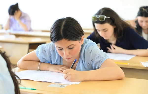 Rezidenturaya qəbul imtahanının birinci mərhələsi keçirilib