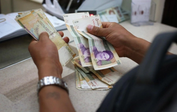 Google приравнял курс иранского риала за евро к нулю