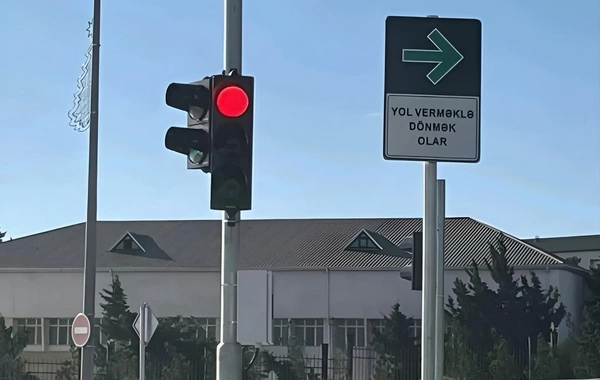 Müzakirəyə səbəb olan yol nişanı ilə bağlı RƏSMİ AÇIQLAMA