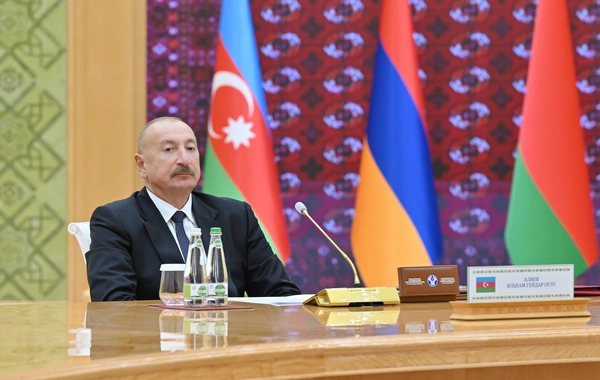 İlham Əliyev MDB Dövlət Başçıları Şurasının məhdud tərkibdə iclasında iştirak edib