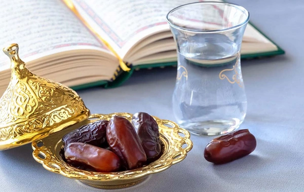 Can those who do not pray fast?