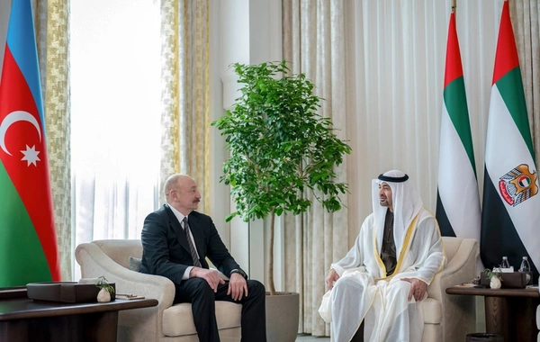İlham Əliyevin Əbu-Dabidə Birləşmiş Ərəb Əmirliklərinin Prezidenti ilə görüşü olub