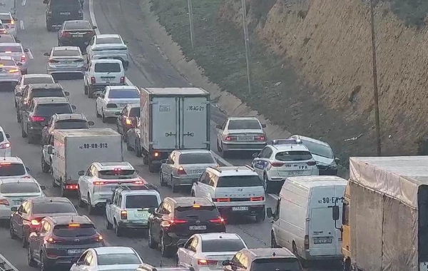 Bakıda qəza sıxlığa səbəb oldu