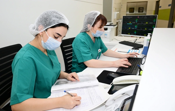 Leyla Əliyeva Liv Bona Dea Hospitalında Sümük iliyi nəqli mərkəzinin açılışında iştirak edib