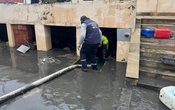 BŞİH: Bakıda intensiv yağışlar fəsadlar törədib, qurumlar gücləndirilmiş rejimdə işləyir