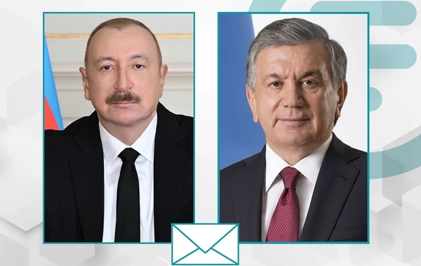 İlham Əliyev Şavkat Mirziyoyevi Özbəkistanın müstəqilliyinin 35 illiyi münasibətilə təbrik edib