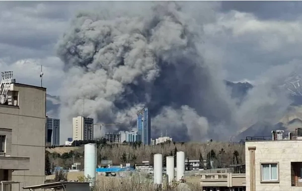 Tehranda SEPAH-ın qərargahı dağıdılıb
