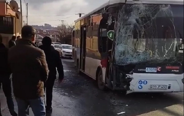 Bakıda iki nəfərin ölümünə səbəb olan avtobus sürücüsünə HÖKM OXUNDU