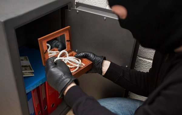 Masallıda 21 yaşlı şəxs qonaq qaldığı evdən oğurluq edib