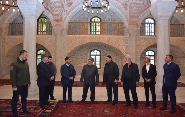 Din xadimləri Qarabağ və Şərqi Zəngəzurdakı tarixi-dini abidələri ziyarət ediblər