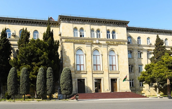 Ədliyyə işçiləri üçün yeni xüsusi geyim formaları ALINACAQ