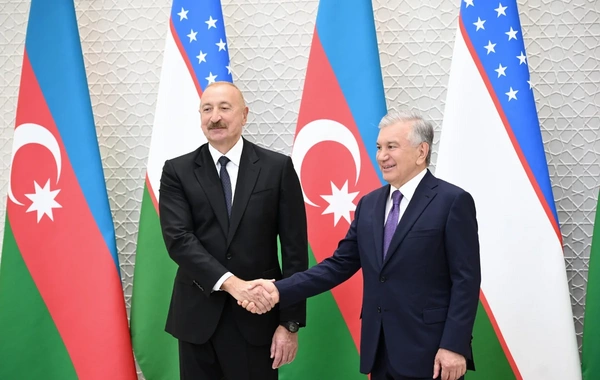 Şavkat Mirziyoyev Heydər Əliyev ordeni ilə təltif edilib