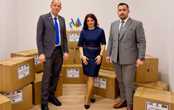 Ronen Kraus Yonca mərkəzini ziyarət edib və Novruz münasibətilə ərzaq bağlamaları təqdim edib