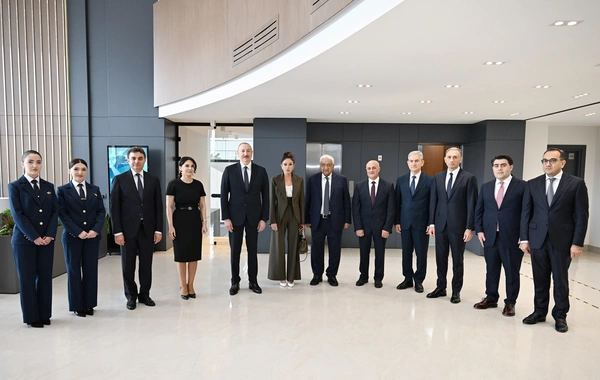 Prezident İlham Əliyev Milli Aviasiya Akademiyasında Beynəlxalq Təlim Mərkəzinin açılışında iştirak edib